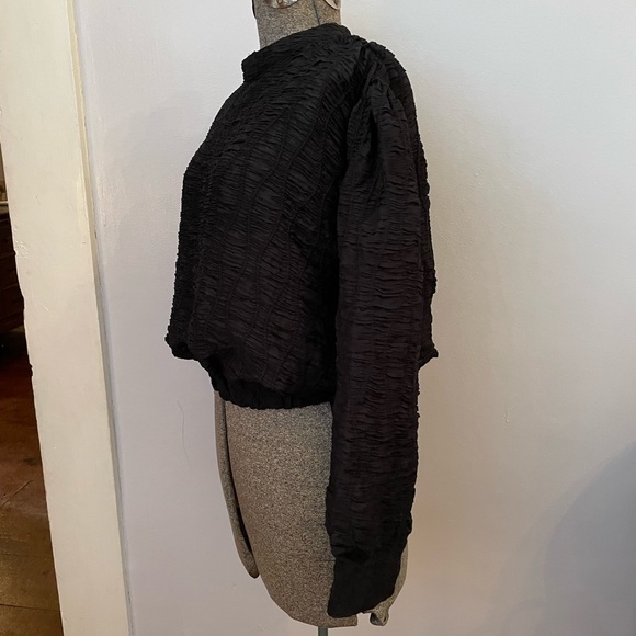 LaLavon Semi Shear Textured Ruched Elastic Waist  Feminine Blouse  Sz Medium - Picture 3 of 15